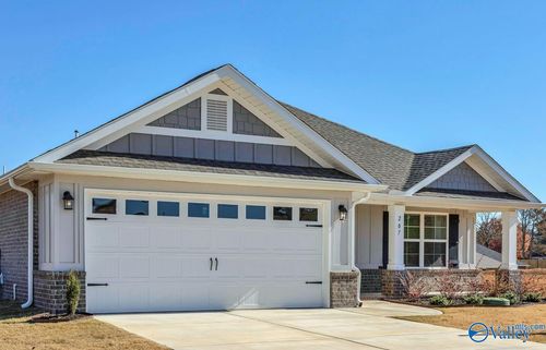 111 Ridgeland Trl, Huntsville, AL, 35810-1609 | Card Image