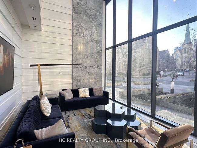 1706 - 57 St Joseph St, Condo with 2 bedrooms, 1 bathrooms and 1 parking in Toronto ON | Image 5