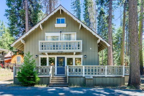 42198 Smoke Tree Ln, Shaver Lake, CA, 93664 | Card Image
