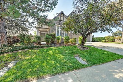 4924 Village Green Dr, El Dorado Hills, CA, 95762-7730 | Card Image