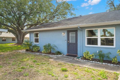 unit-13-1904 Canterbury Ln, SUN CITY CENTER, FL, 33573-5622 | Card Image