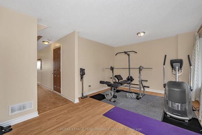 A - 22 Steel St, House attached with 3 bedrooms, 3 bathrooms and 1 parking in Gloucester ON | Image 7
