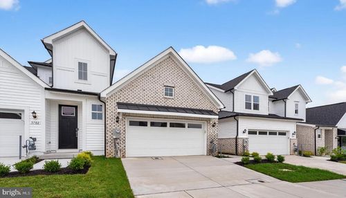 3704 Elizabeth River Dr, Upper Marlboro, MD, 20772-4037 | Card Image