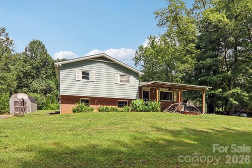 264 Cashdon Dr, Mills River, NC, 28759-7666 | Card Image