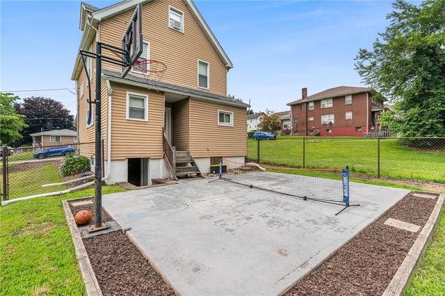 334 Orchard St, House other with 4 bedrooms, 2 bathrooms and null parking in Springdale PA | Image 25