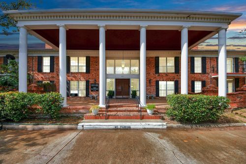 12-2824 Briarhurst Dr, Houston, TX, 77057-5340 | Card Image
