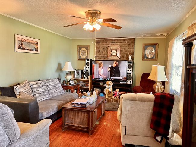 1112 Cumberland St, House other with 3 bedrooms, 2 bathrooms and 8 parking in Decherd TN | Image 7