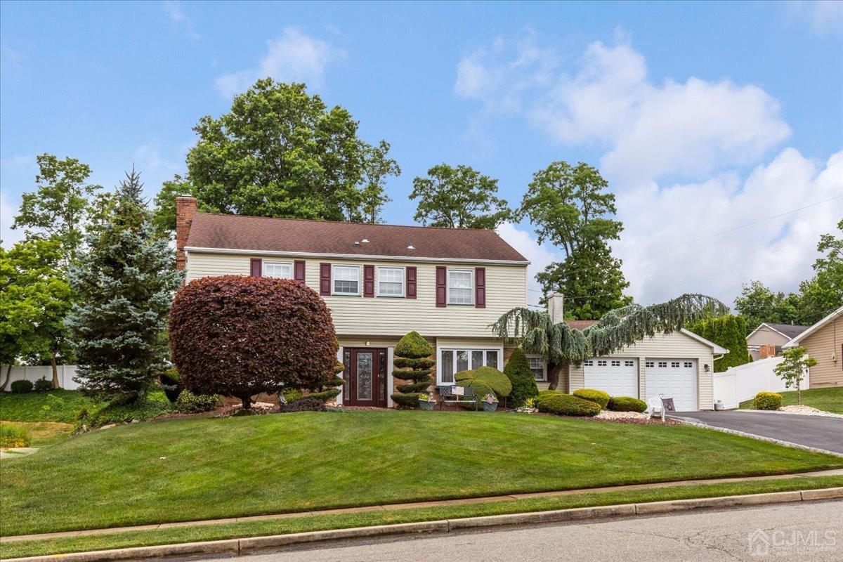 Brentwood Rd, Matawan, NJ 07747