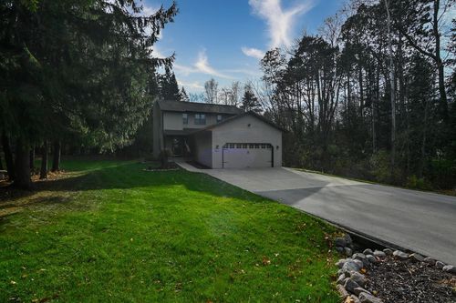 1812 Smokey Court, SUAMICO, WI, 54173 | Card Image