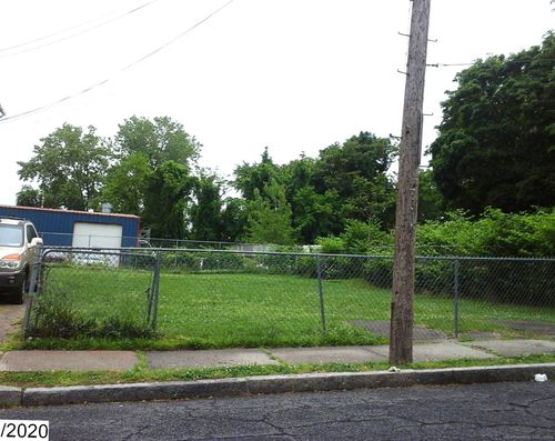 33 Warren St, Hartford, CT, 06120-2117 | Card Image