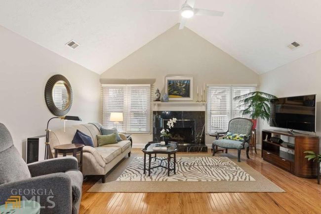 1840 N Creek Cir, House other with 3 bedrooms, 3 bathrooms and 2 parking in Alpharetta GA | Image 14