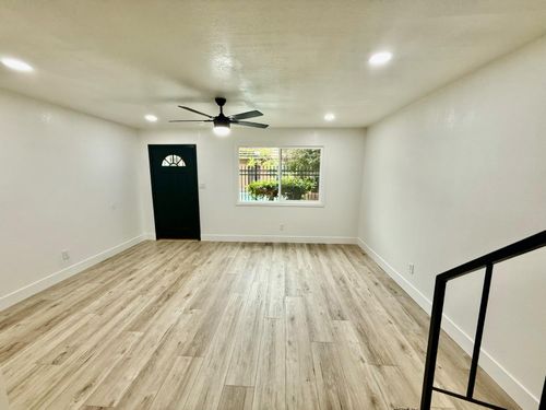 apt-31-4136 N Thesta St, Fresno, CA, 93726-4025 | Card Image