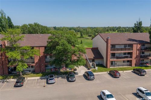 204b-4040 8th St E, Saskatoon, SK, S7H5L4 | Card Image