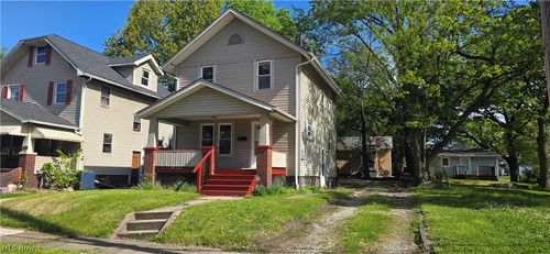 147 Brighton Dr, Akron, OH, 44301-1752 | Card Image