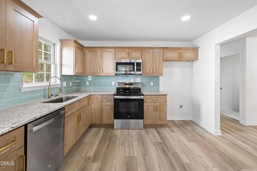 12 Sameer Ct, Durham, NC, 27703-5876 | Card Image