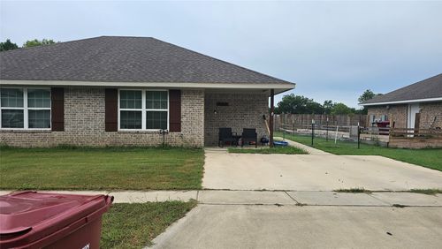 905 W 7th St, Bonham, TX, 75418-3400 | Card Image