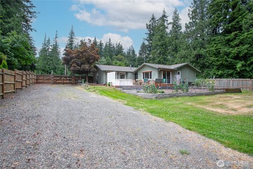 2348 Yew Street Rd, Bellingham, WA, 98229-6800 | Card Image
