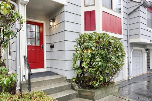 161-161 Treetop Circle, Clarkstown, NY, 10954 | Card Image