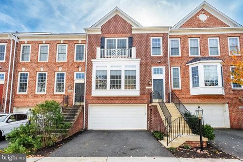 14607 Illuminati Way, Centreville, VA, 20120-6022 | Card Image