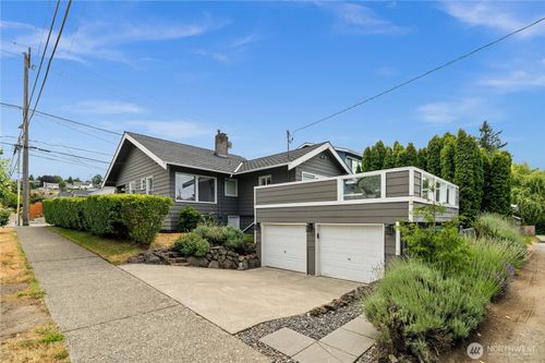 6903 Fauntleroy Way Sw, Seattle, WA, 98136-1732 | Card Image