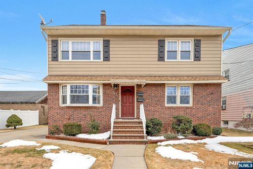 712 Meyer Ave, Lyndhurst, NJ, 07071-3014 | Card Image