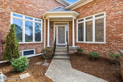 7922 Grenoble Ln, Prospect, KY, 40059-9462 | Card Image