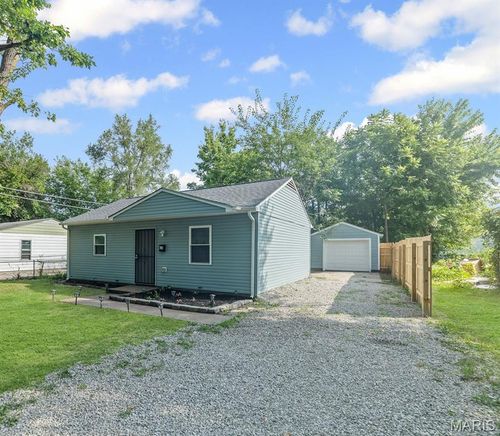 34 Marilyn Ln, Cahokia, IL, 62206-2747 | Card Image