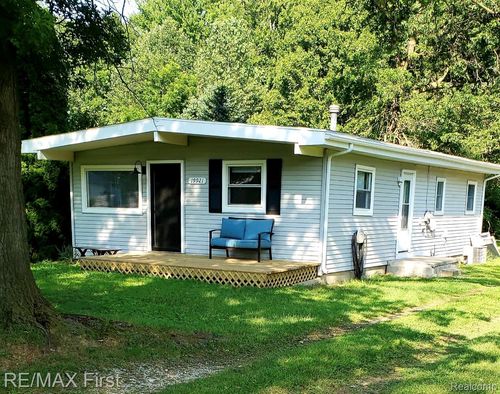 19921 Crandell Ct, Sumpter Township, MI, 48111-9175 | Card Image