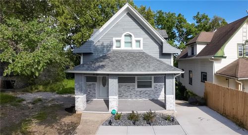 4121 Woodland Ave, Kansas City, MO, 64110-1449 | Card Image