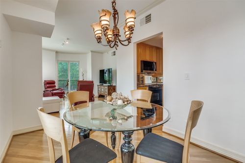 apt-502-3401 Lee Pkwy, Dallas, TX, 75219-5219 | Card Image