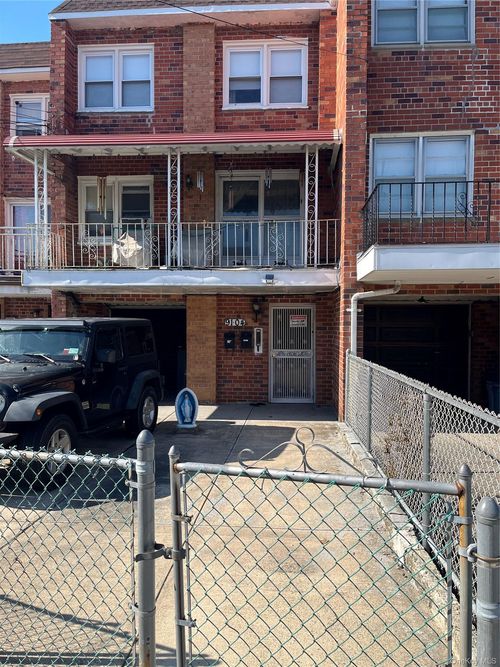 1-91-04 75th St, Woodhaven, NY, 11421-2810 | Card Image