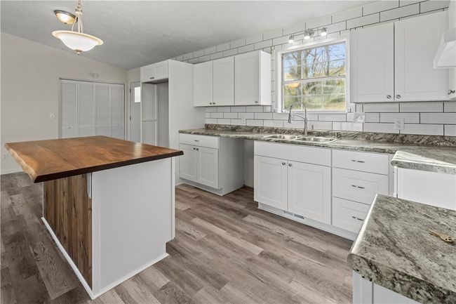 Kitchen | Image 7