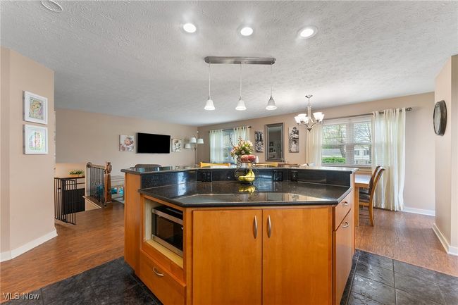 649 Wendemere Dr, House other with 4 bedrooms, 2 bathrooms and null parking in Hubbard OH | Image 7