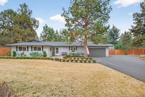 20977 Desert Woods Dr, Bend, OR, 97702-2846 | Card Image