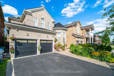 5669 Freshwater Dr, House other with 4 bedrooms, 4 bathrooms and 5 parking in Mississauga ON | Image 2