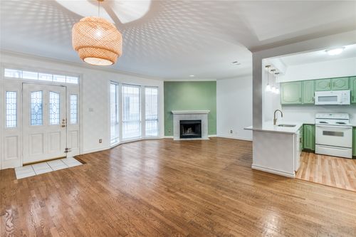 apt-1204-3208 Cole Ave, Dallas, TX, 75204-1364 | Card Image