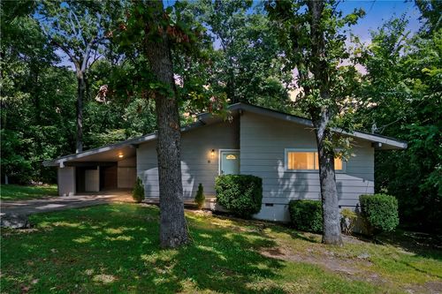 15 Grisham Cir, Bella Vista, AR, 72715-8170 | Card Image