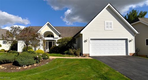 138 Bay Hill Dr, Wadsworth, OH, 44281-8256 | Card Image