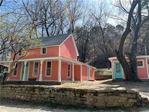 88 Grand Ave, Eureka Springs, AR, 72632-9537 | Card Image