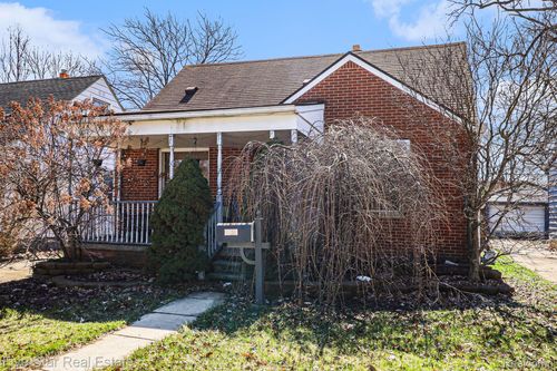 24691 Colgate St, Dearborn Heights, MI, 48125-1607 | Card Image