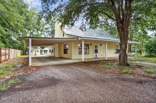 6473 Florence Rd, Biloxi, MS, 39532-9009 | Card Image