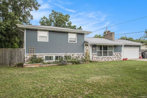 19085 Dresden Dr, South Bend, IN, 46637-2011 | Card Image