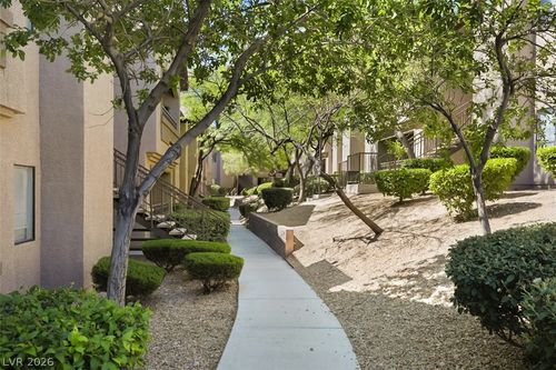 1137-8250 N Grand Canyon Dr, Las Vegas, NV, 89166-3725 | Card Image