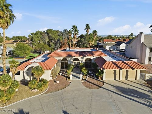 2840 S Miller Ln, Las Vegas, NV, 89117-2607 | Card Image