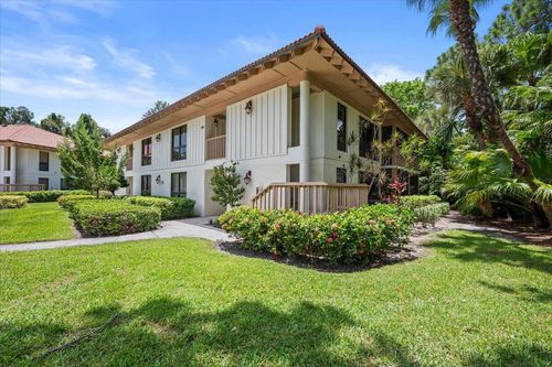 221 Brackenwood Ter, Palm Beach Gardens, FL, 33418-9081 | Card Image