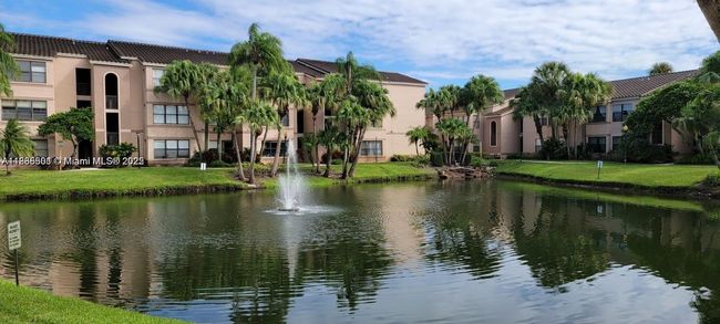 APT-4308 - 2846 S University Dr, Condo with 2 bedrooms, 2 bathrooms and null parking in Davie FL | Image 4