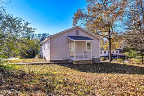 558560 W Outer Dr, Oak Ridge, TN, 37830 | Card Image