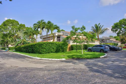 501 Nw 132nd Ter, Plantation, FL, 33325-2161 | Card Image