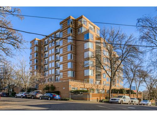 801-1132 Sw 19th Ave, Portland, OR, 97205-1740 | Card Image
