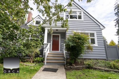 1250 Keith Road, North Vancouver, BC, V7P1Y8 | Card Image